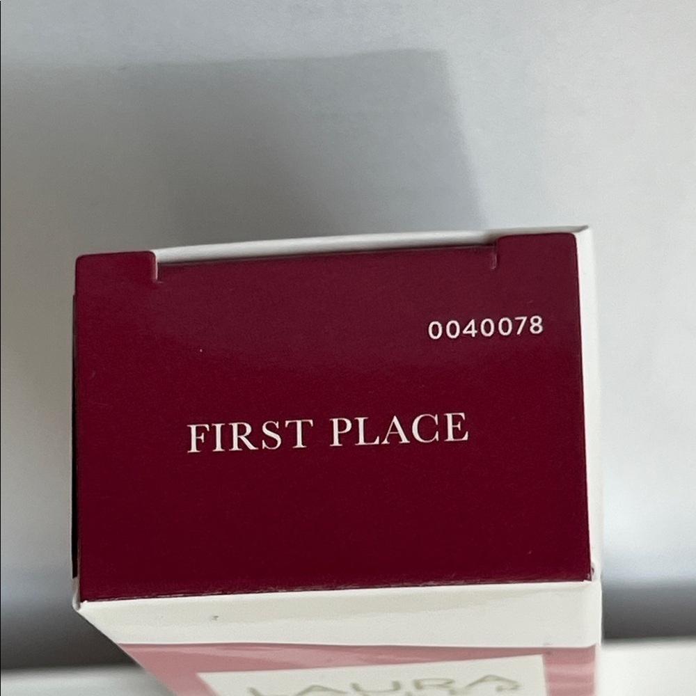 Laura Geller Treat-N-Go Lip Oil First Place - Picture 2 of 8